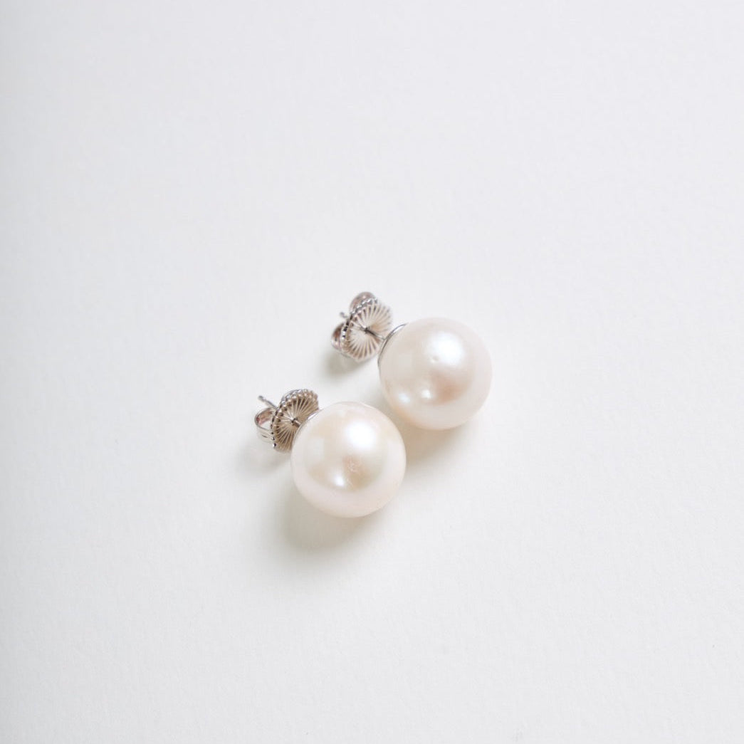 Freshwater Pearl Earrings